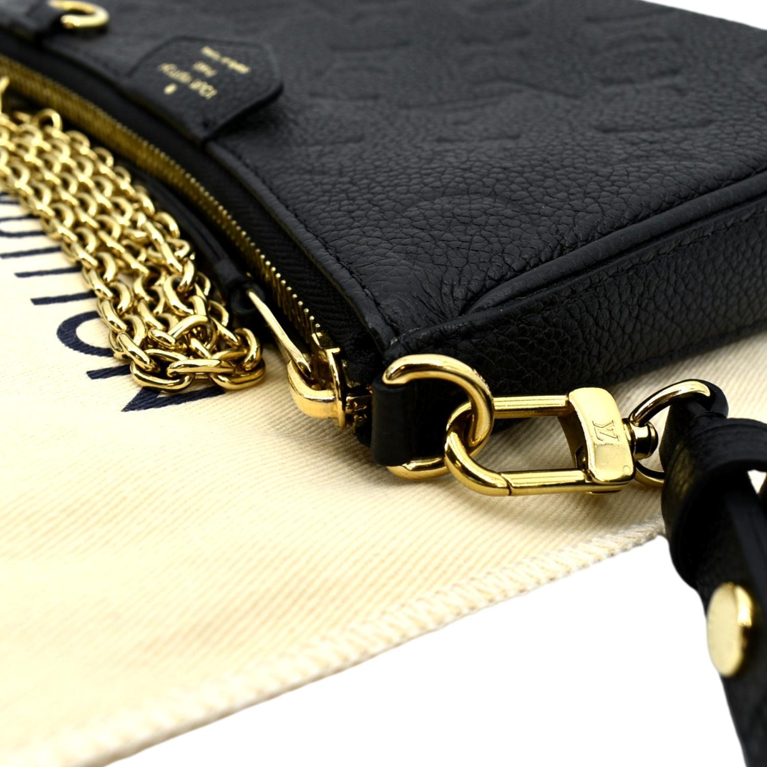 Shop Louis Vuitton Easy pouch on strap (M81066) by design◇base