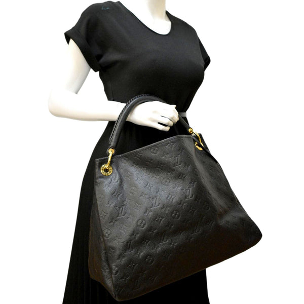 LOUIS VUITTON Artsy MM Empreinte Leather Hobo Bag Black