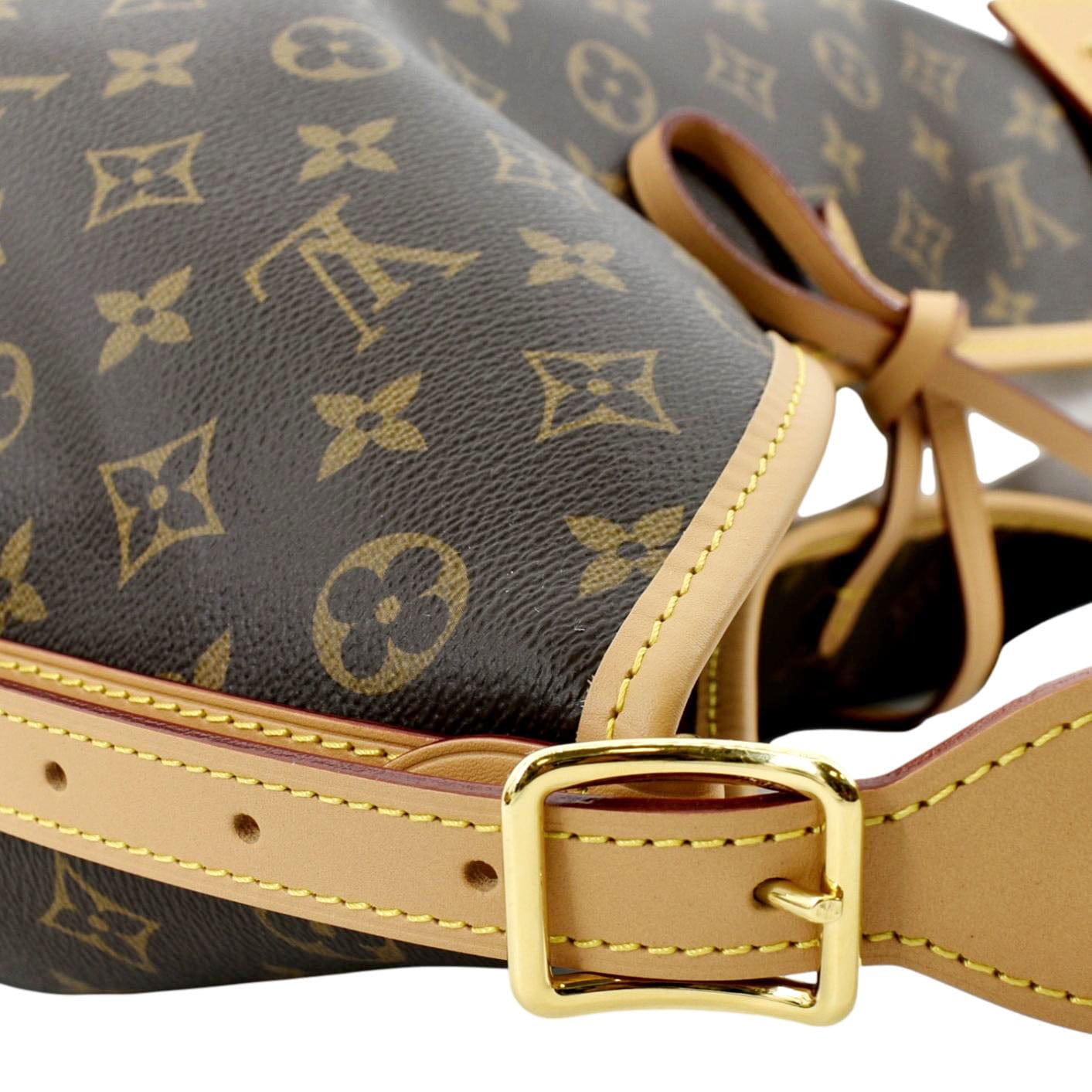 Louis Vuitton® Carryall MM  Louis vuitton, New louis vuitton handbags,  Carryall