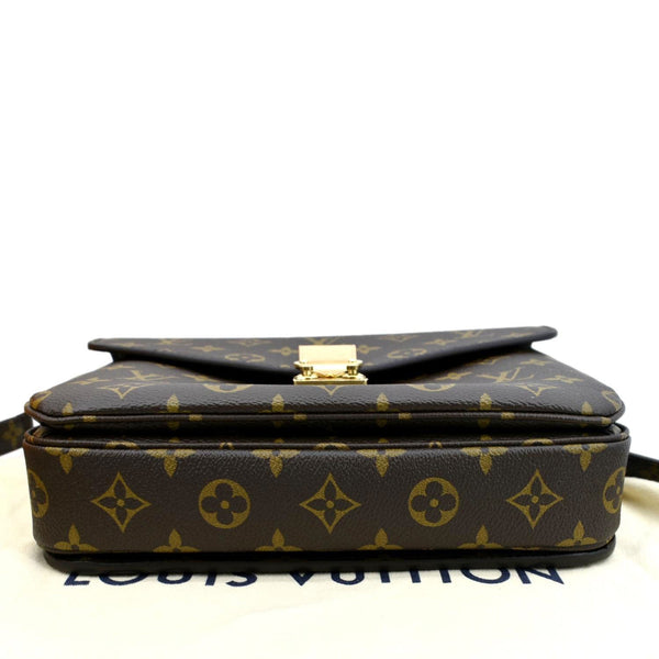 LOUIS VUITTON Metis Pochette Monogram Canvas Crossbody Bag Brown