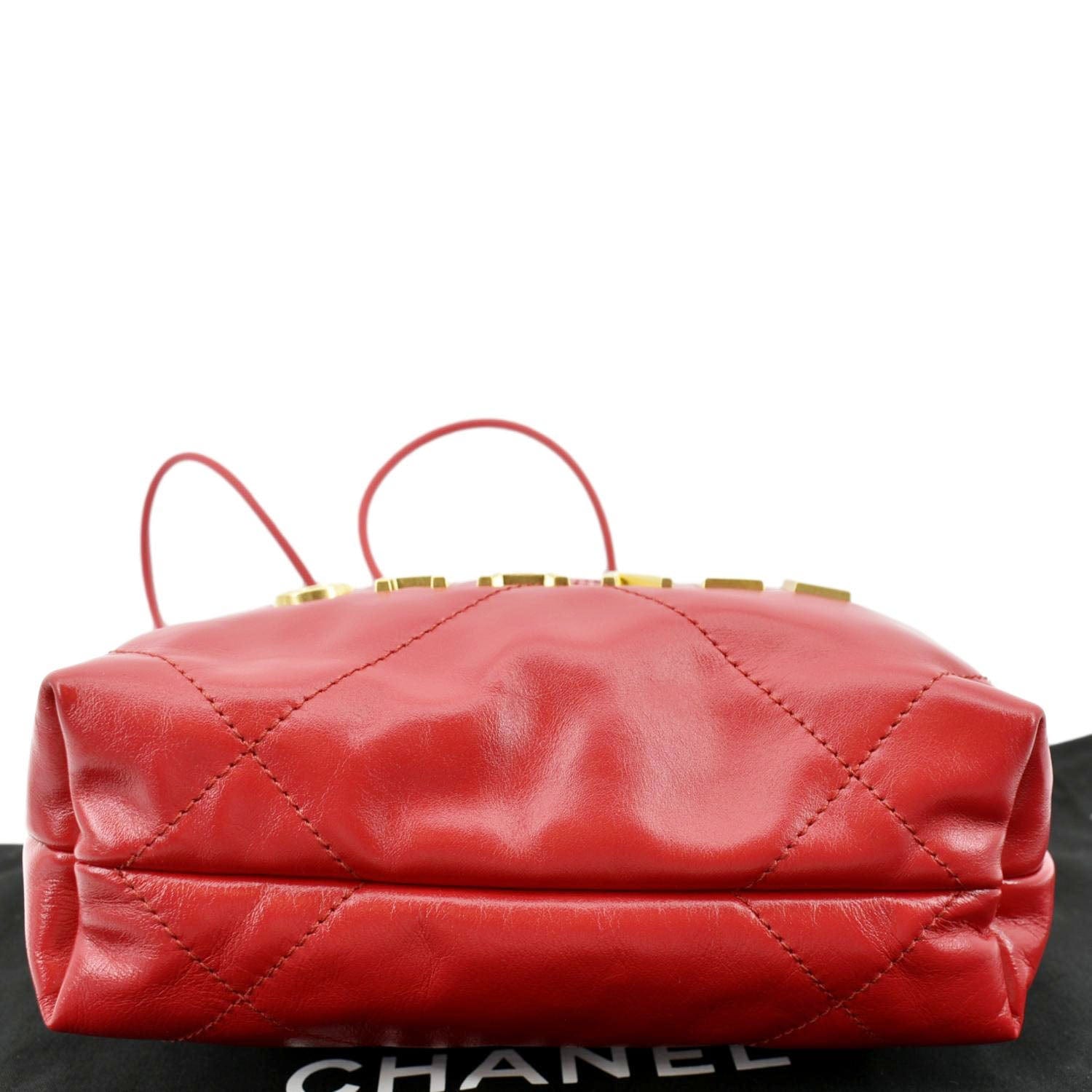 Chanel 22 leather mini bag Chanel Red in Leather - 32676136