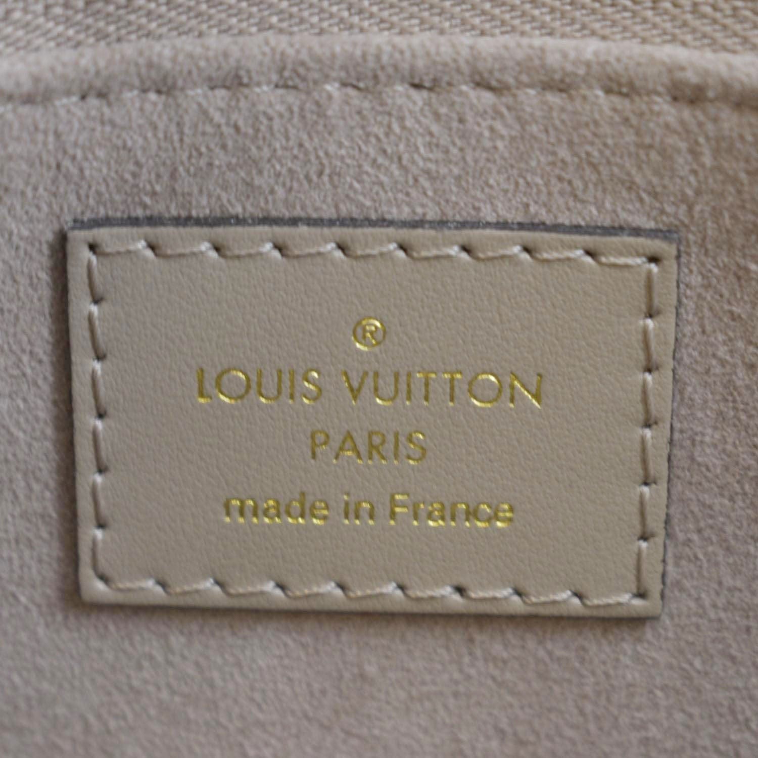 LOUIS VUITTON Onthego MM Giant Monogram Empreinte Leather Tote Shoulde