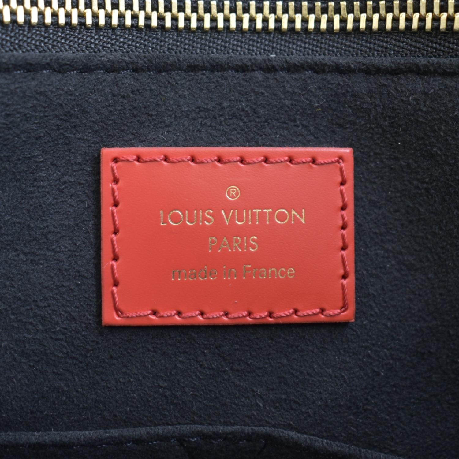 Louis Vuitton Zipped Pouch GM - Fonts In Use