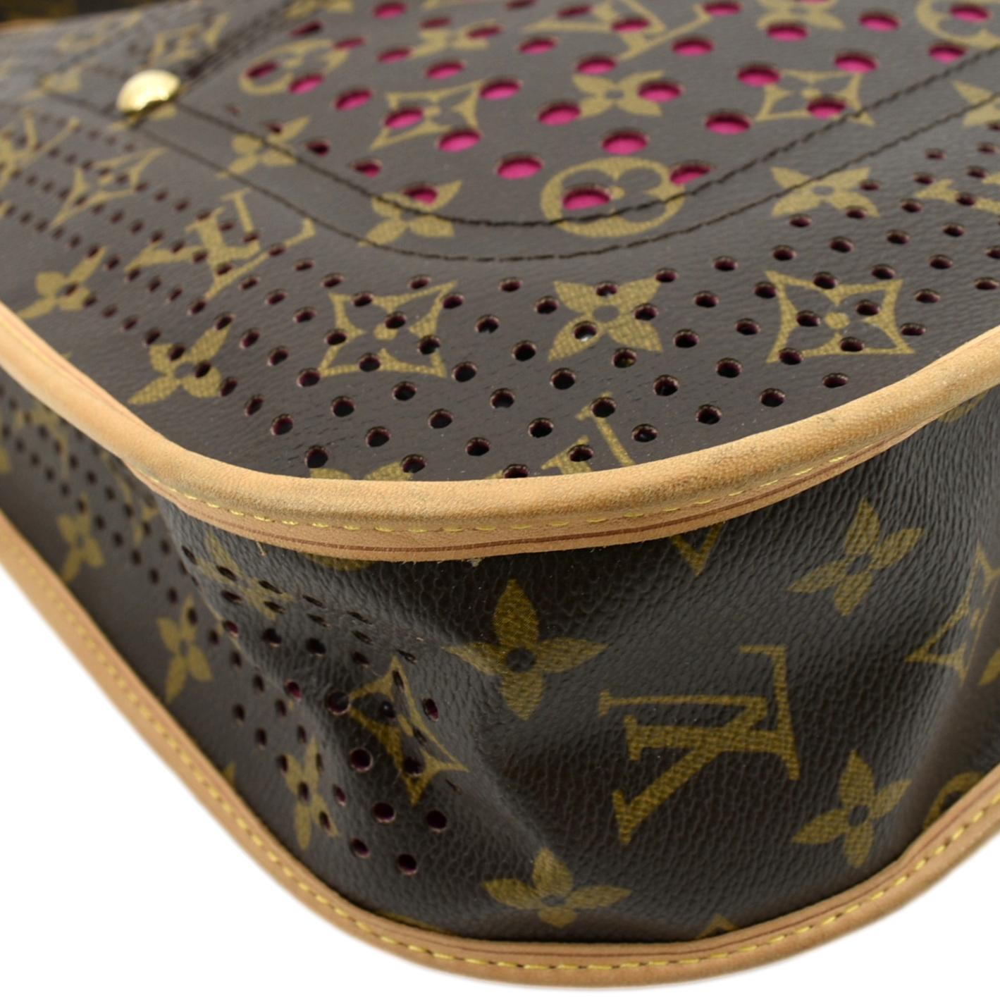Sold at Auction: LOUIS VUITTON Schultertasche PERFORATED MUSETTE