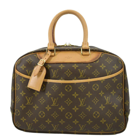 Shop Louis Vuitton 2024 SS Monogram Street Style Leather Crossbody Bag  Bridal by Einkauf76