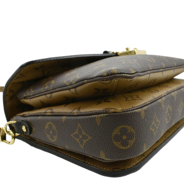 LOUIS VUITTON Metis Pochette Reverse Monogram Canvas Crossbody Bag Brown