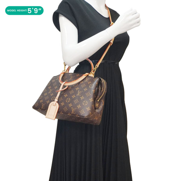 LOUIS VUITTON Petit Palais Monogram Canvas Shoulder Bag Brown