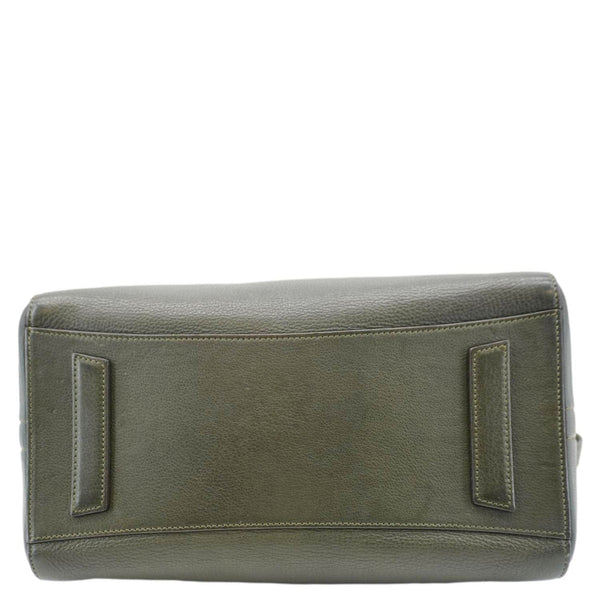 GIVENCHY Antigona Medium Leather Shoulder Bag Green