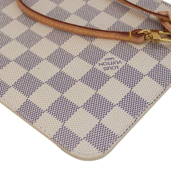 LOUIS VUITTON Neverfull  Damier Azur Pochette Wristlet White