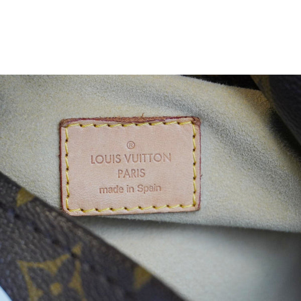 LOUIS VUITTON Artsy MM Monogram Canvas Hobo Bag Brown