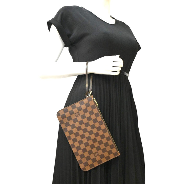 LOUIS VUITTON Neverfull Damier Ebene Pochette Wristlet Pouch Brown