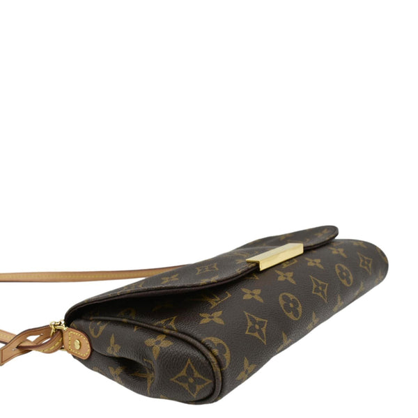 LOUIS VUITTON Favorite MM Monogram Canvas Crossbody Bag Brown