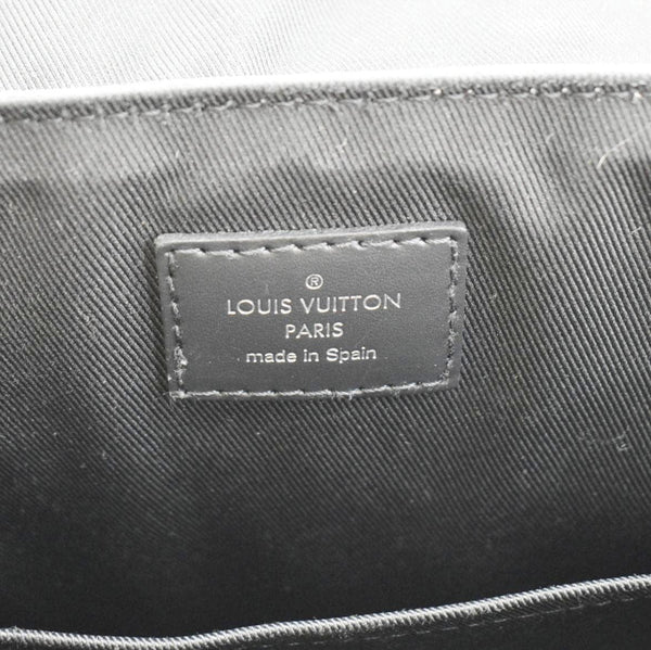 LOUIS VUITTON District PM Damier Graphite Messenger Bag Black