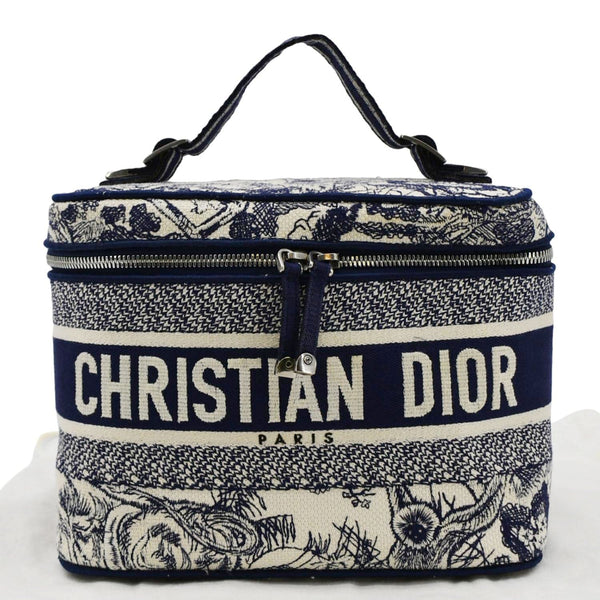 CHRISTIAN DIOR Travel Oblique Embroidery zip closing side look