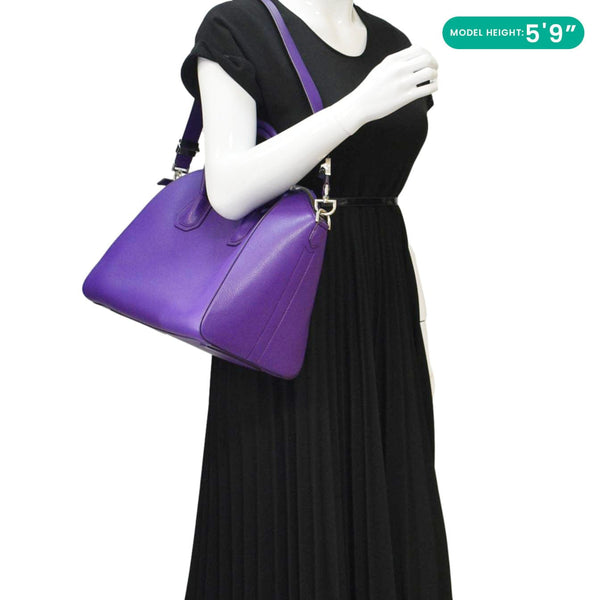 GIVENCHY Antigona Leather Shoulder Bag Purple