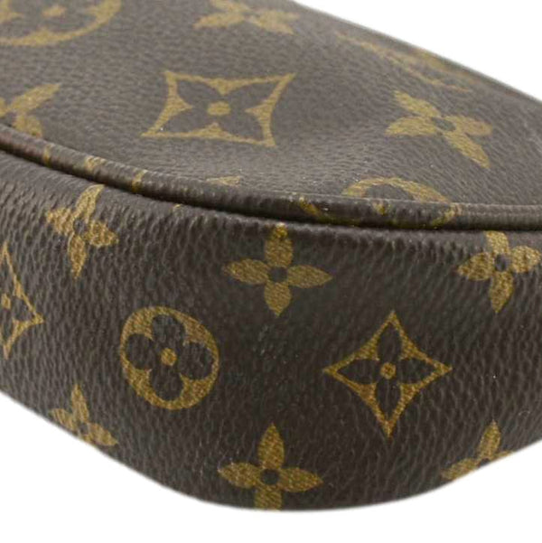 LOUIS VUITTON Multi Pochette Accessoires Monogram Canvas Crossbody Bag Olive