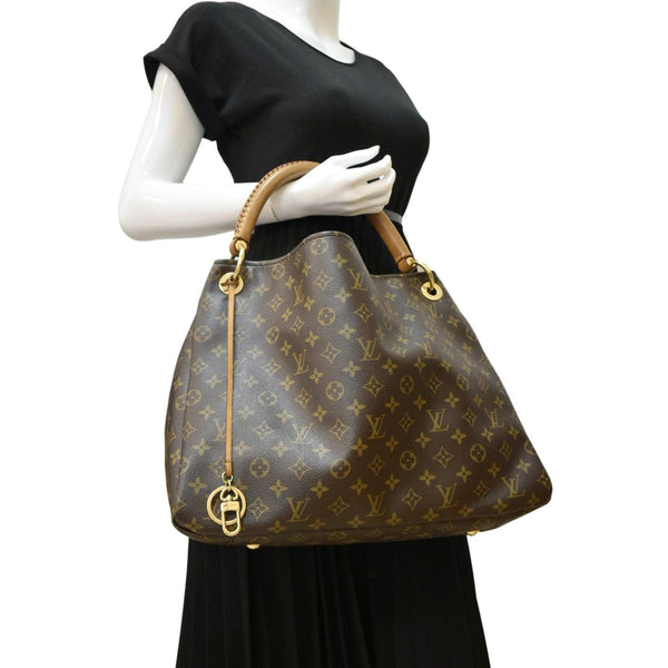 LOUIS VUITTON  Artsy MM Monogram Canvas Hobo Bag Brown