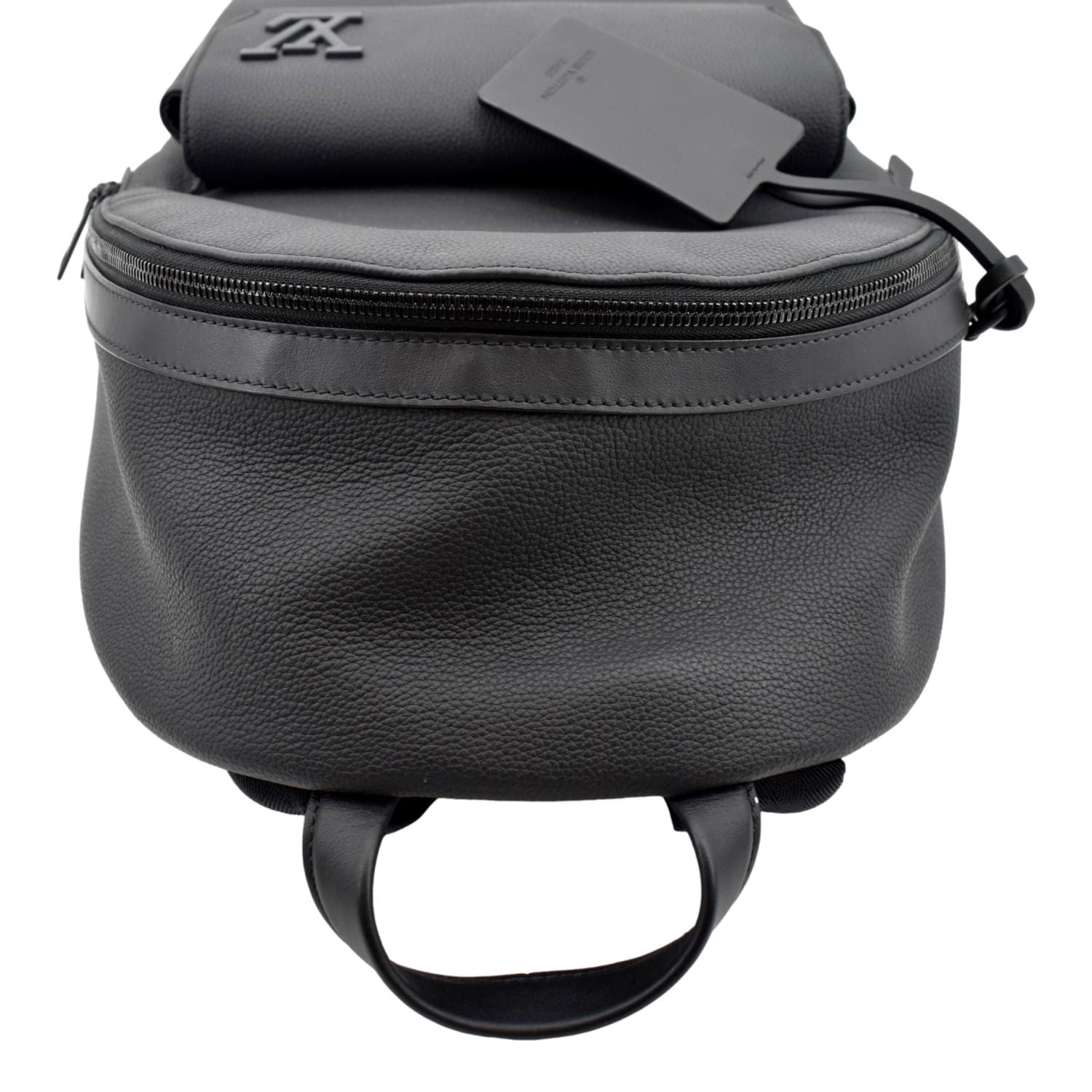 Louis Vuitton Men's Takeoff Kaki Aerogram Leather Backpack Travel
