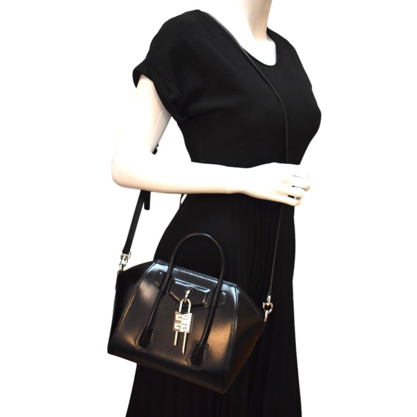 GIVENCHY Antigona Mini Leather Shoulder Bag Black