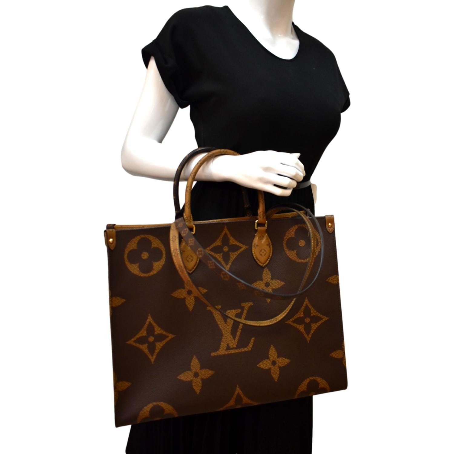 Louis Vuitton 2019 Giant on The Go PM Tote Bag - Brown