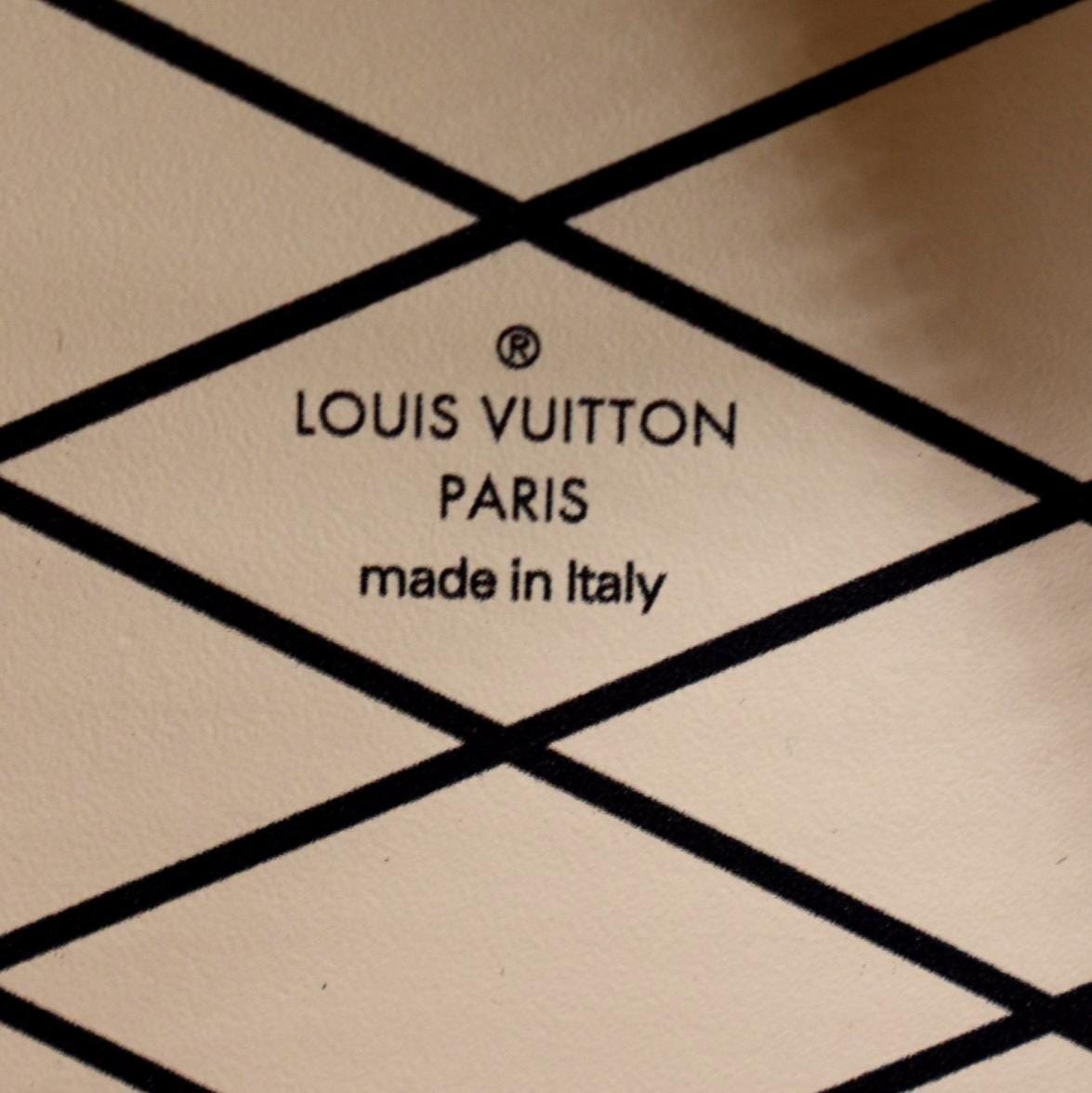LOUIS VUITTON Monogram Reverse Mini Boite Chapeau Shoulder Bag M68276  90188556