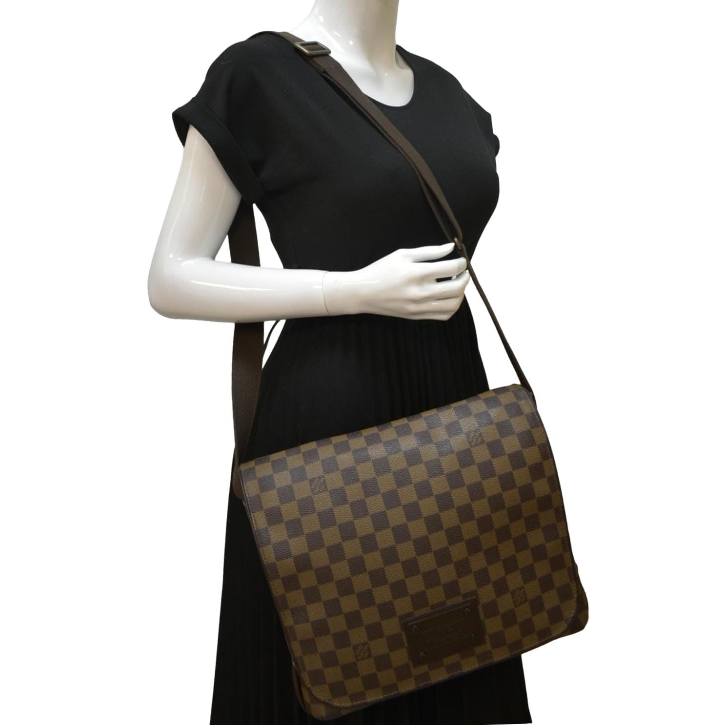 Louis Vuitton Brooklyn MM Damier Ebene Canvas Leather Shoulder Bag Handbag  Purse