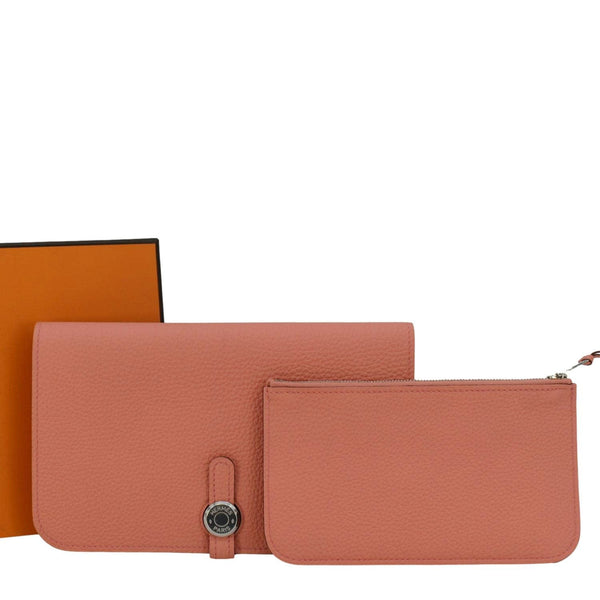 HERMES Dogon Duo Togo Leather Wallet Pink fornt loook