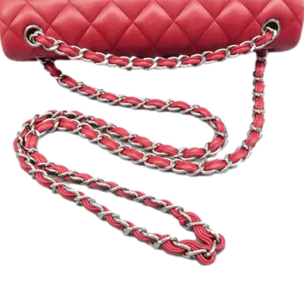 CHANEL Jumbo Classic Double Flap Quilted Leather Shoulder Bag Red