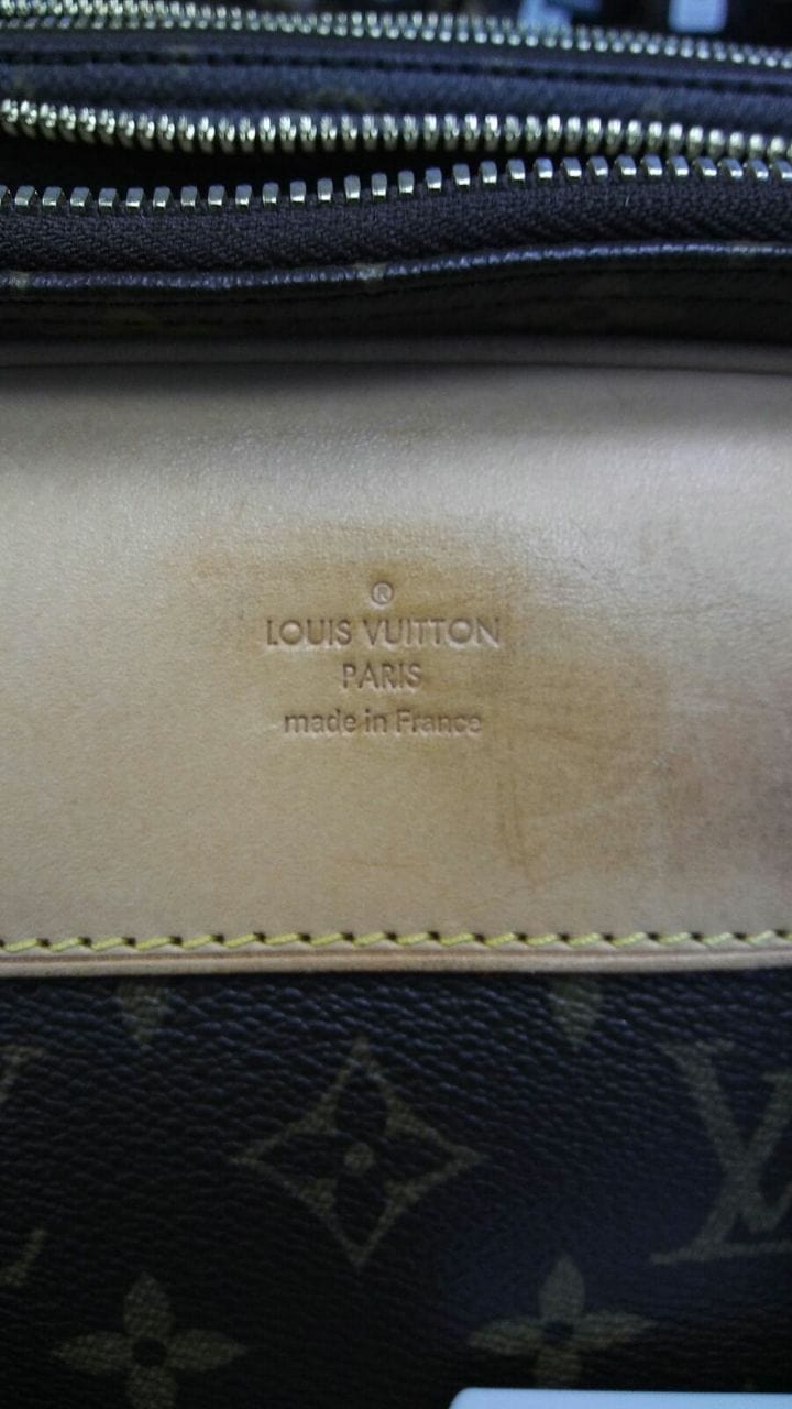 LOUIS VUITTON Monogram Canvas Alize 3 Poche Soft Suitcase Rare! E4038