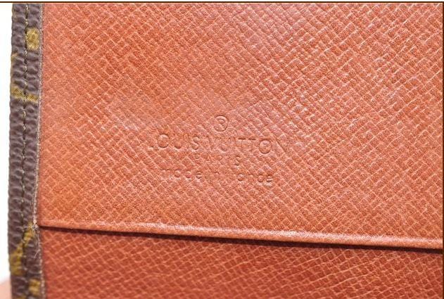 Louis Vuitton Louis Vuitton Wallet Isolite On A Chain Monogram Canvas  Clutch Crossbody A752 Brown Leather ref.639193 - Joli Closet