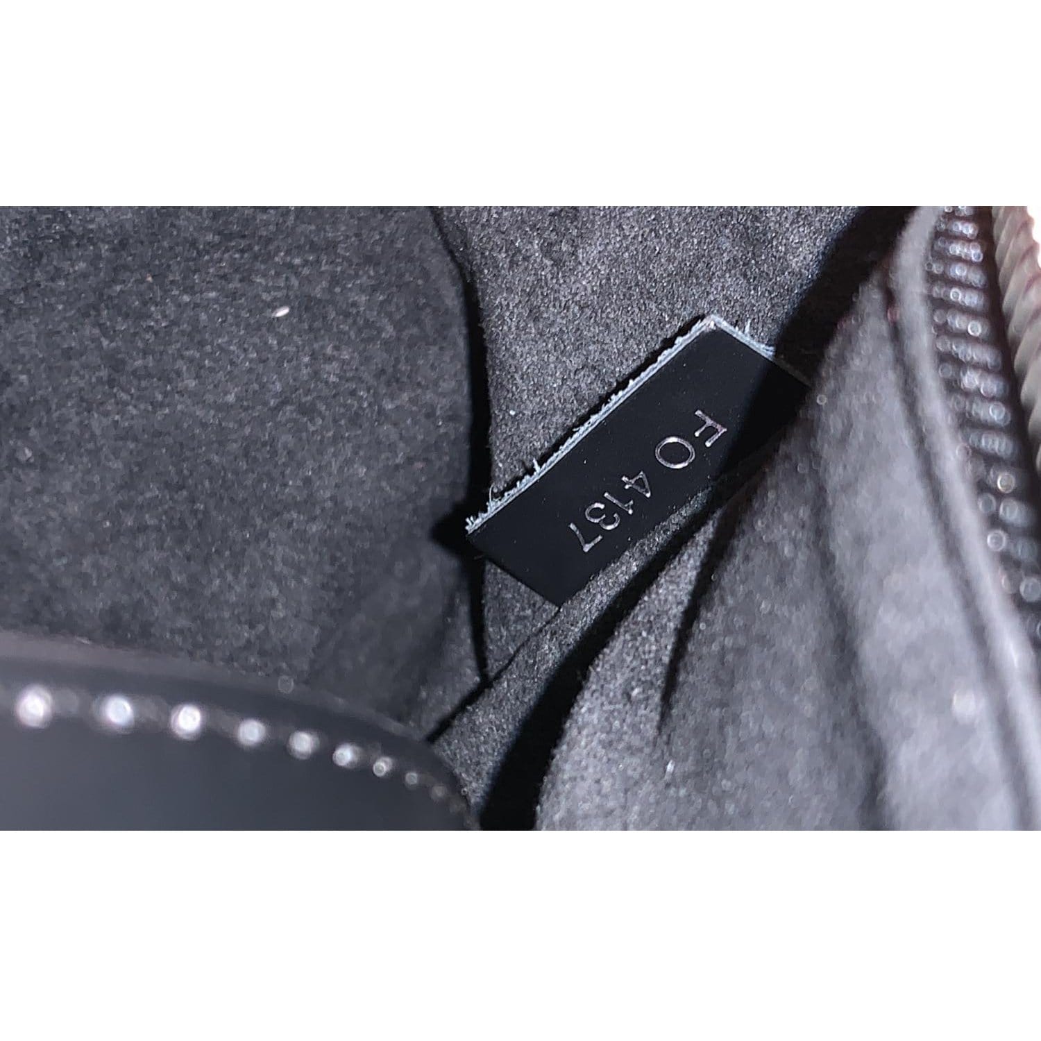 Louis Vuitton Black Epi Kleber MM Leather ref.991000 - Joli Closet