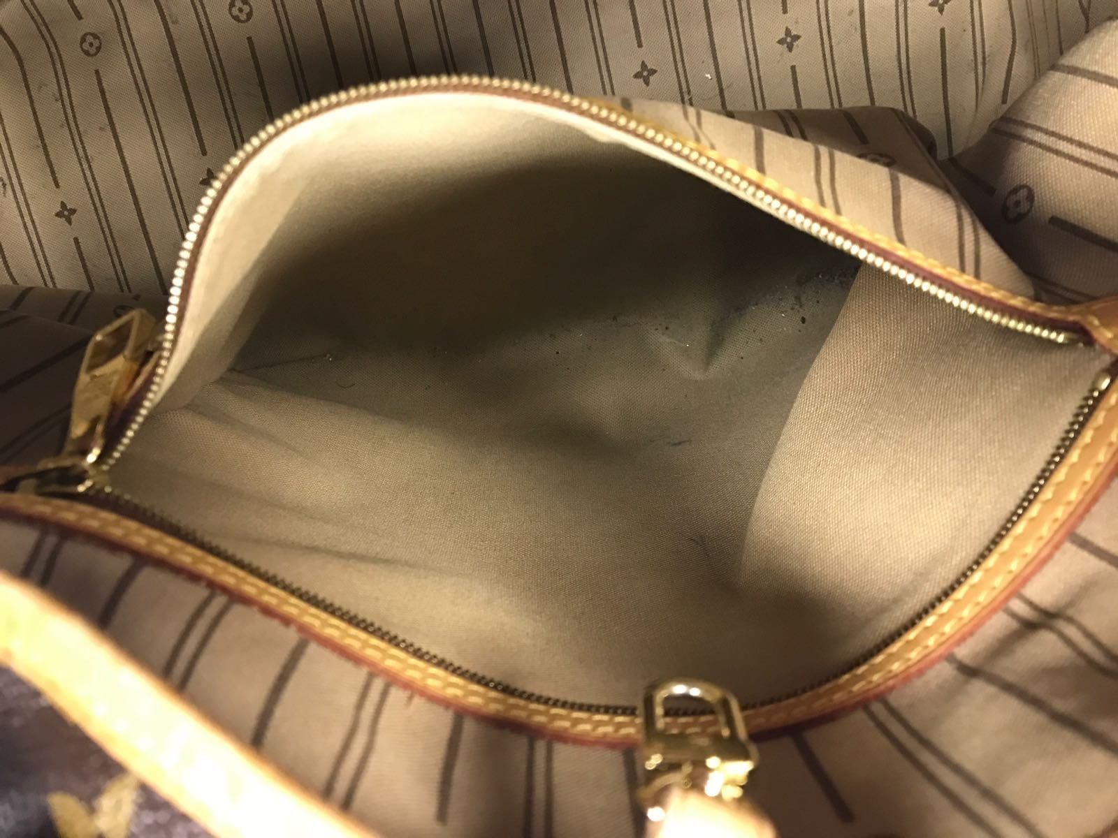 How Delightful!!! Is the Delightful mm really the better handbag?  Comparison to LV Totally/Neverfull 