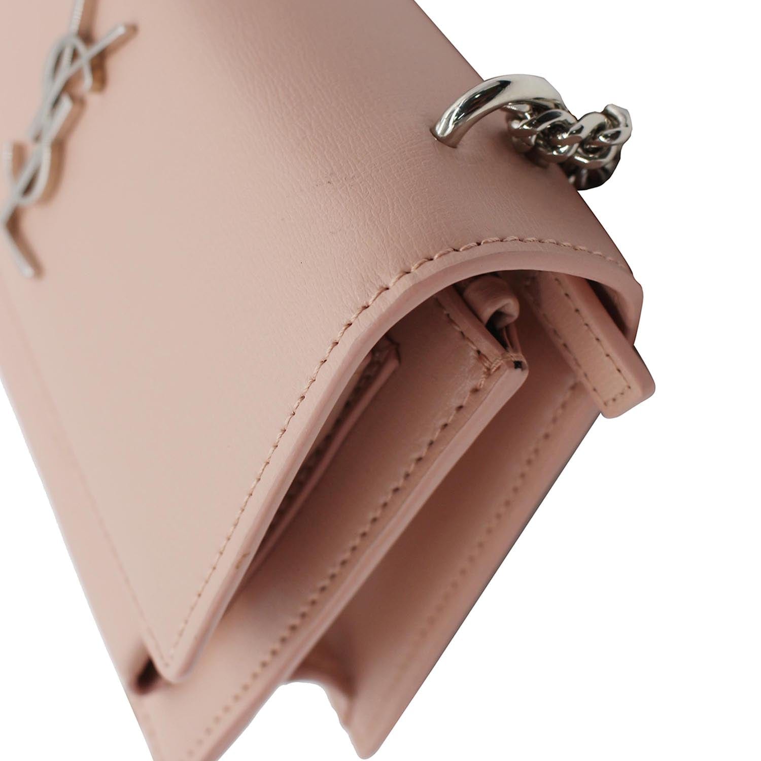 V-ring Medium Leather Shoulder Bag In Light Pink