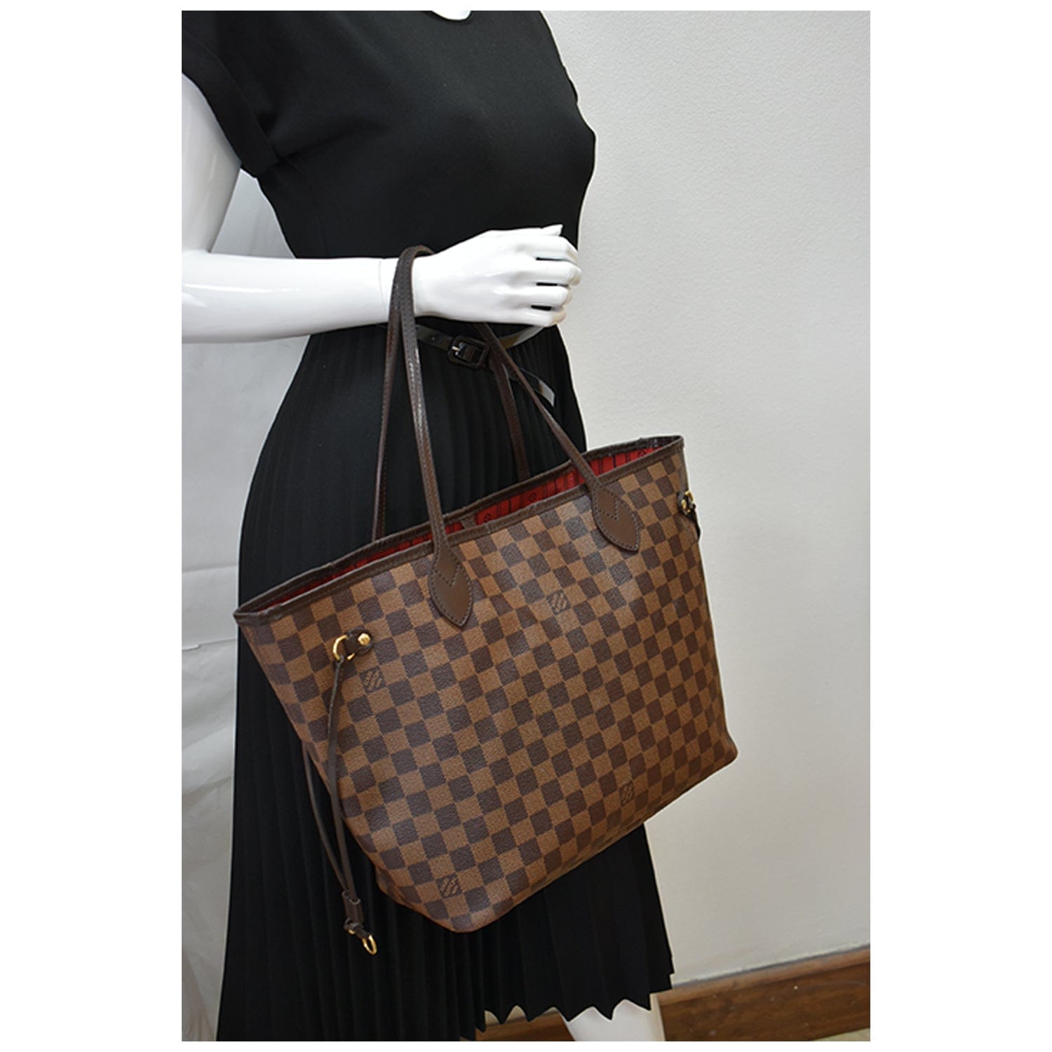 Pre-Owned Louis Vuitton Neverfull MM Damier Ebene Tote 