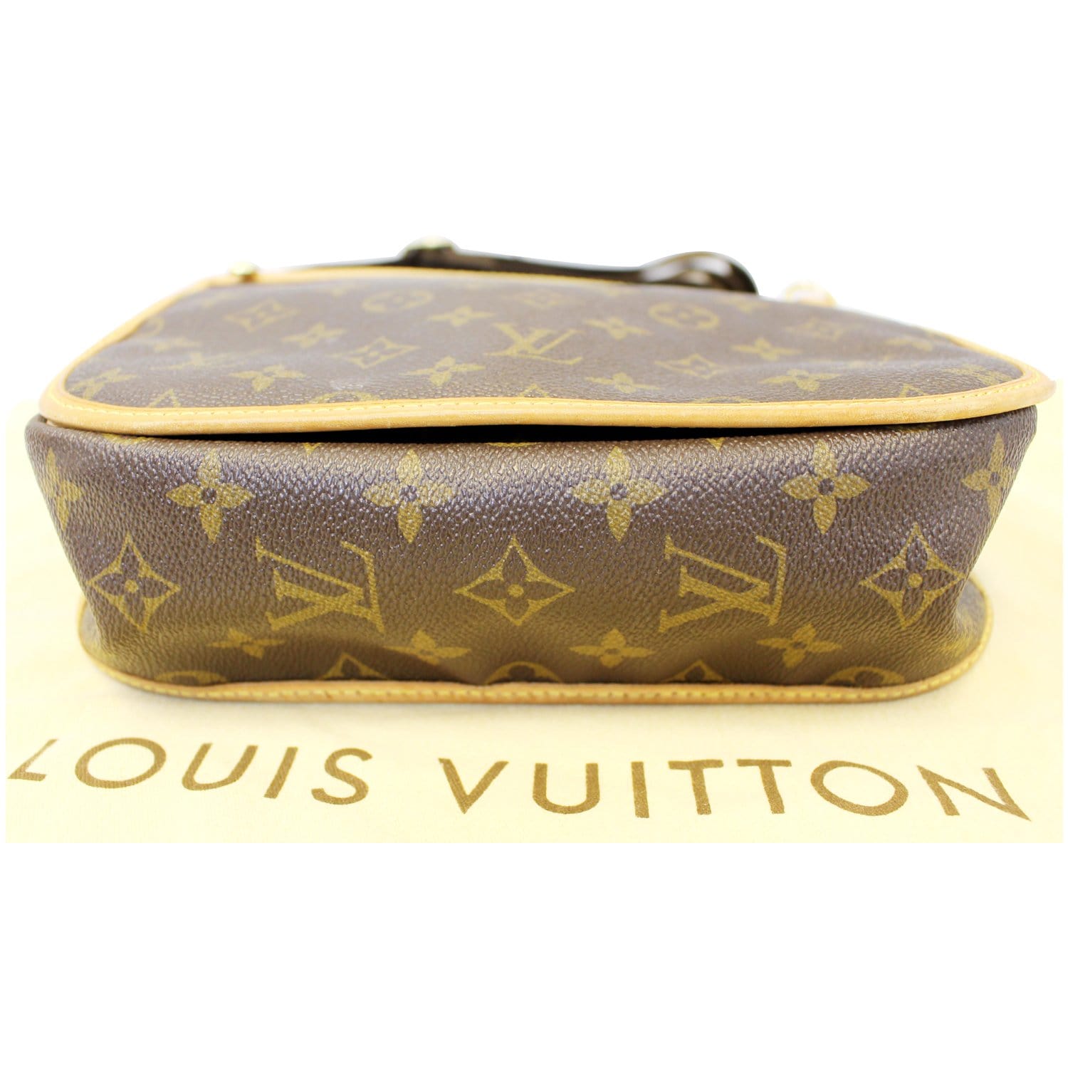 Shopbop Archive Louis Vuitton Bosphore Messenger Pm, Mon