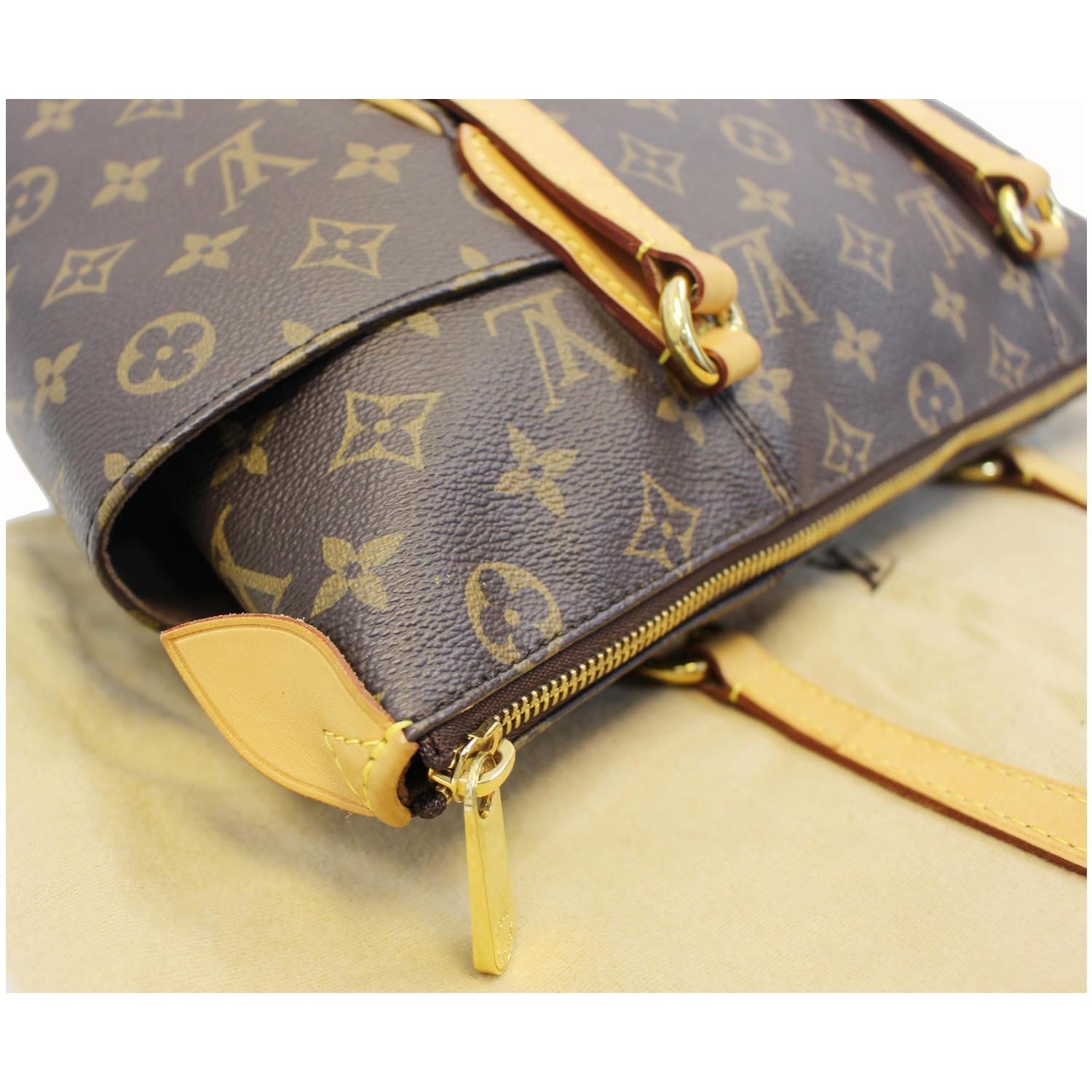 Louis Vuitton -Vintage Louis Vuitton Cartouchiere PM Monogram Canvas