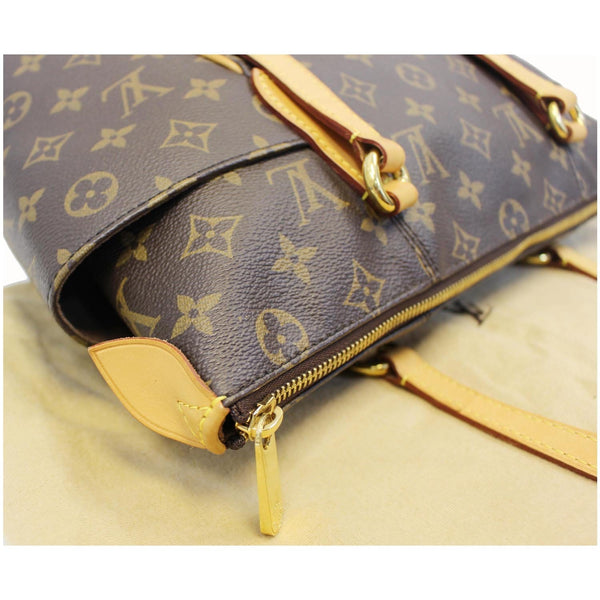 LOUIS VUITTON Totally PM Monogram Canvas Shoulder Bag Brown