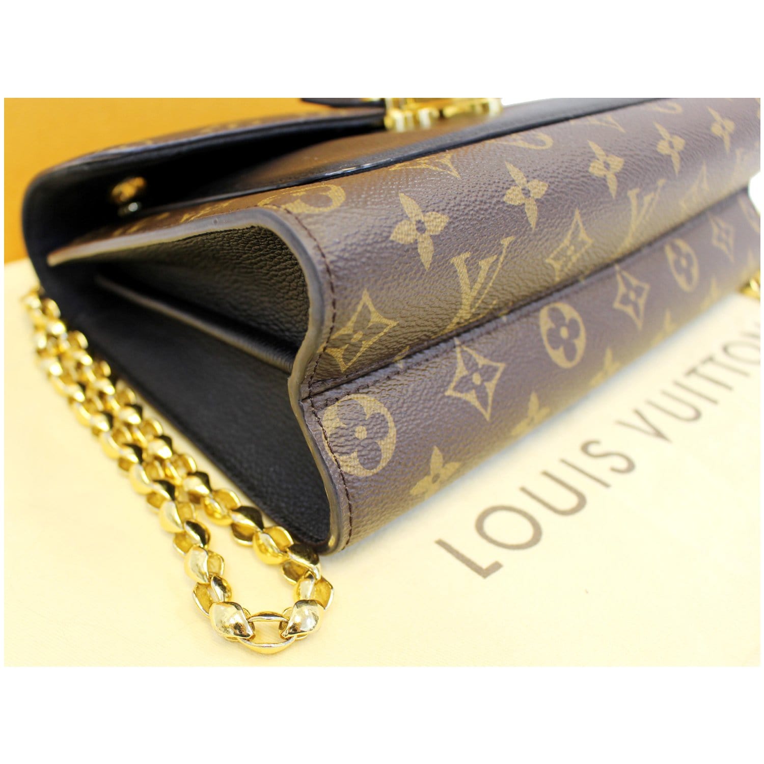 Louis Vuitton Monogram Victoire Chain Bag - Brown Shoulder Bags, Handbags -  LOU614592