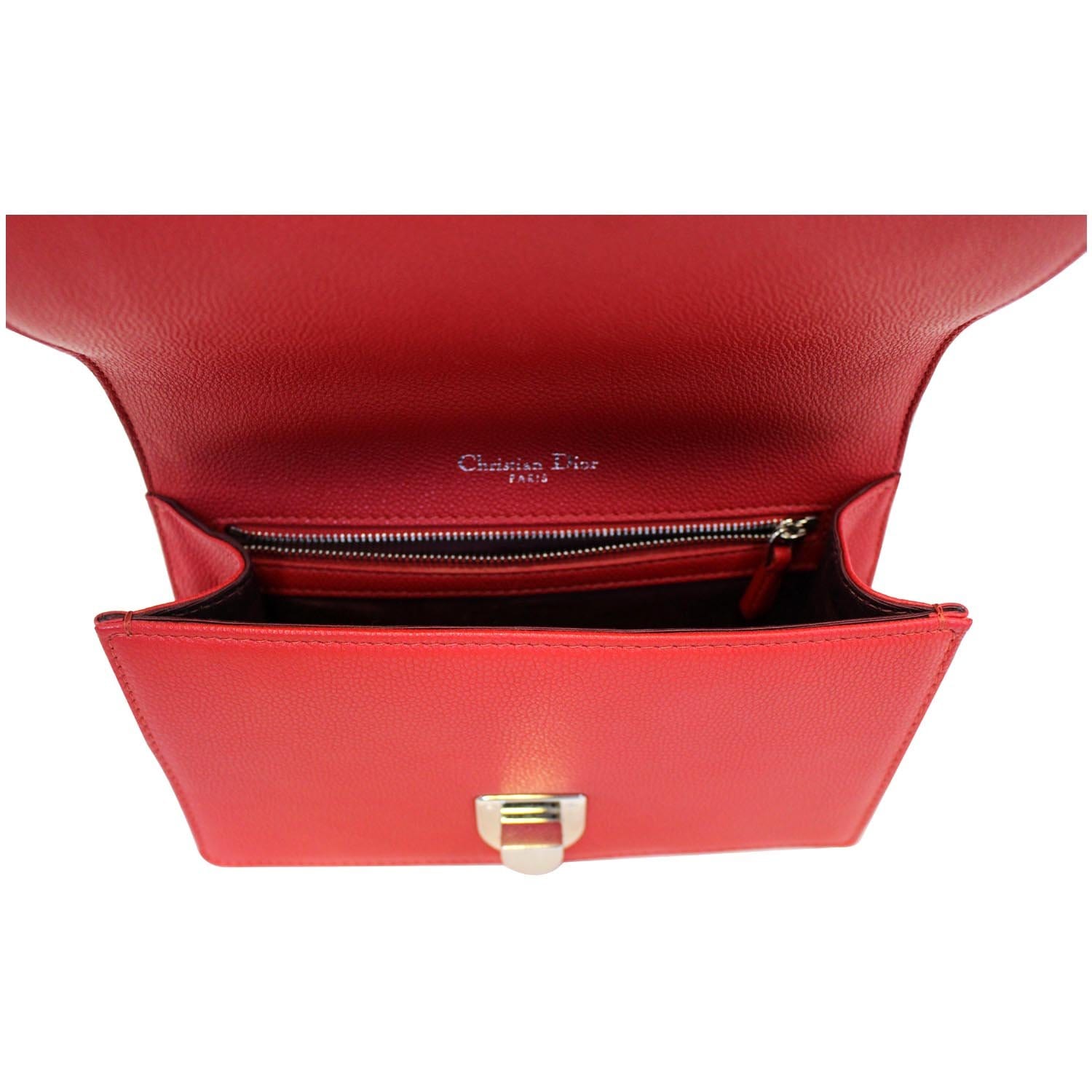 Diorama leather crossbody bag Dior Red in Leather - 35942161