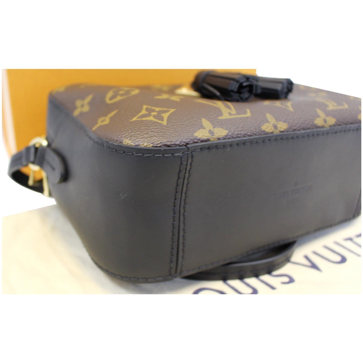 Louis Vuitton Damier Azur Saintonge Shoulder Bag (SHF-23906) – LuxeDH