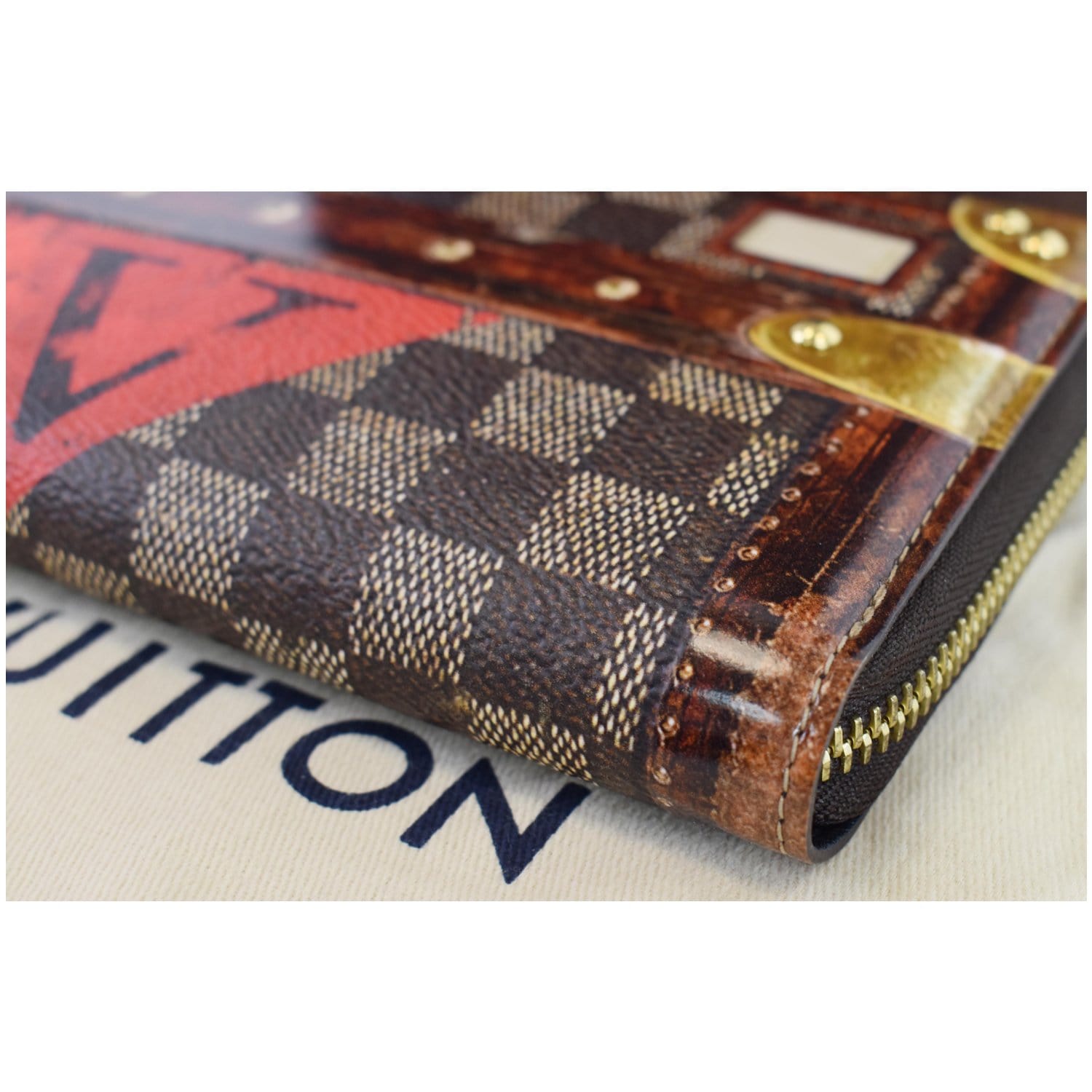 Louis Vuitton Ebene Zippy Wallet – The Closet