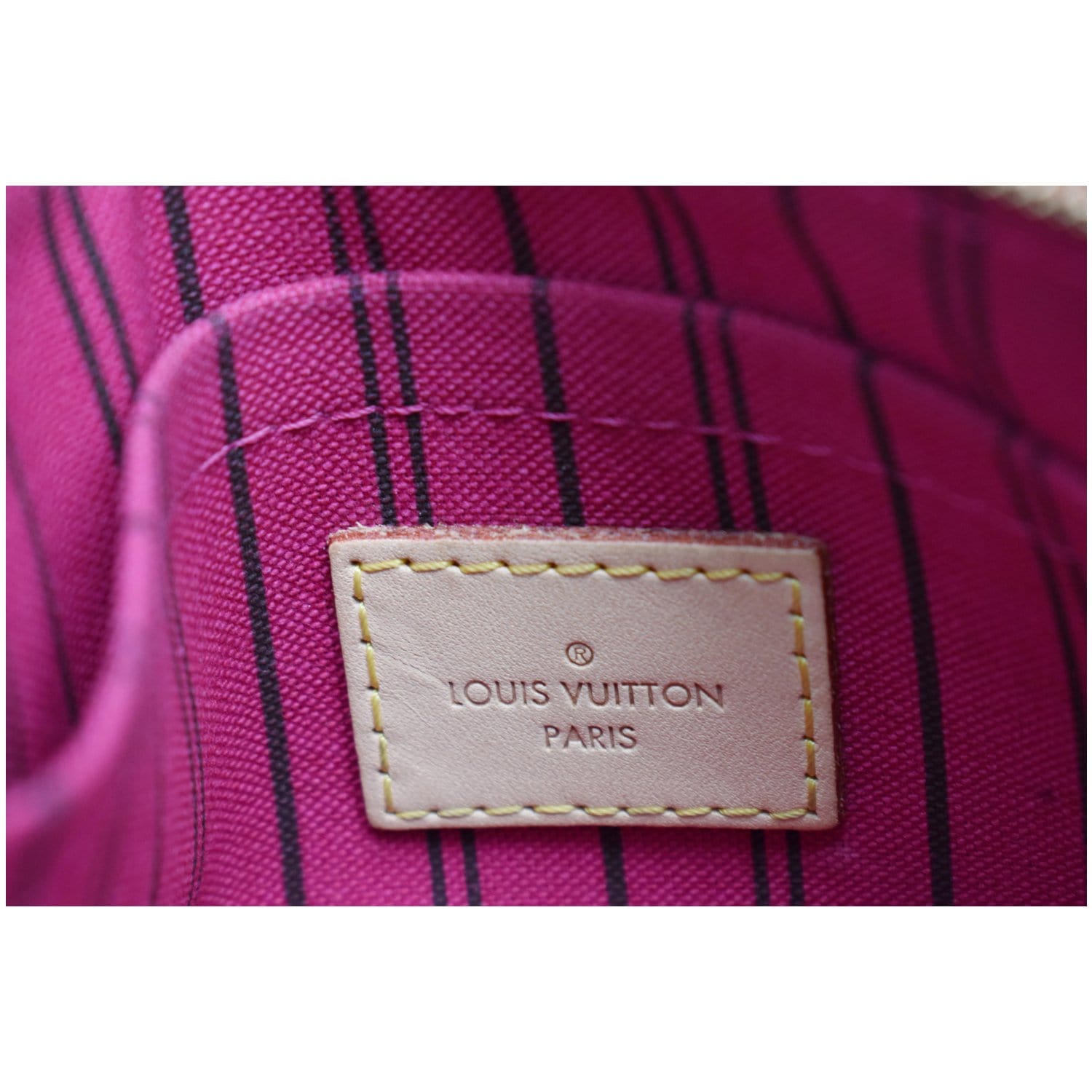 Louis Vuitton Neverfull MM Monogram Canvas Pochette Pouch