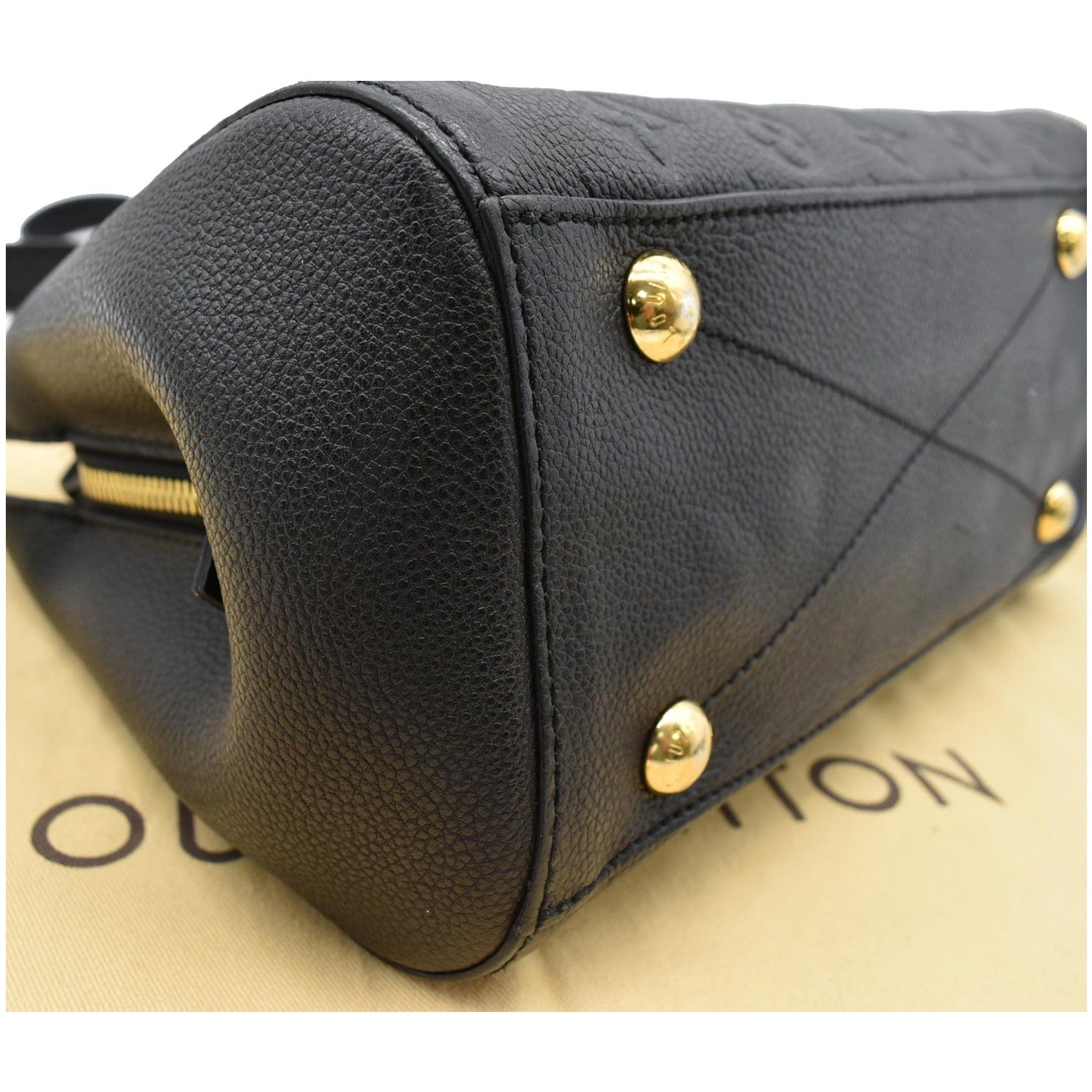 Montaigne BB bag in black leather