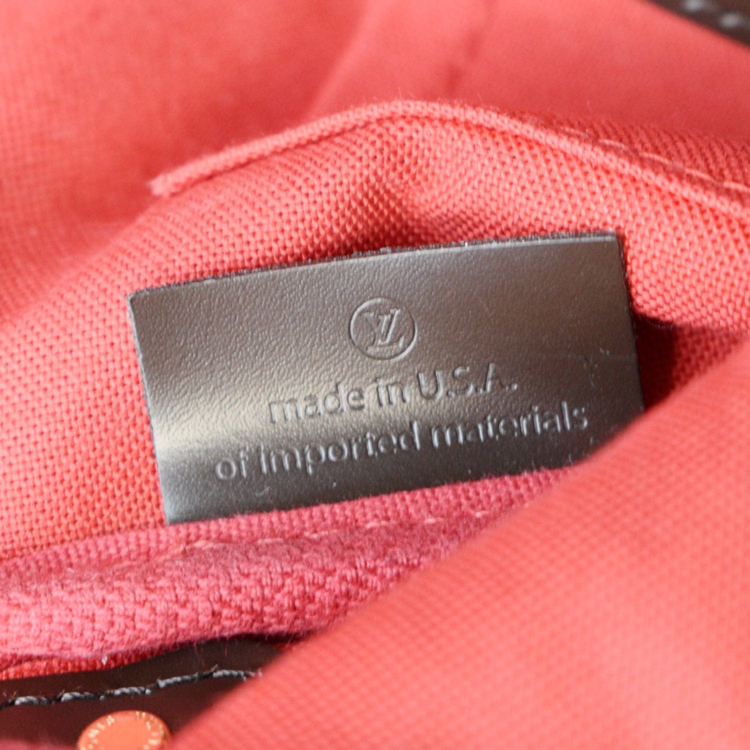 Favorite crossbody bag Louis Vuitton Brown in Plastic - 35781087