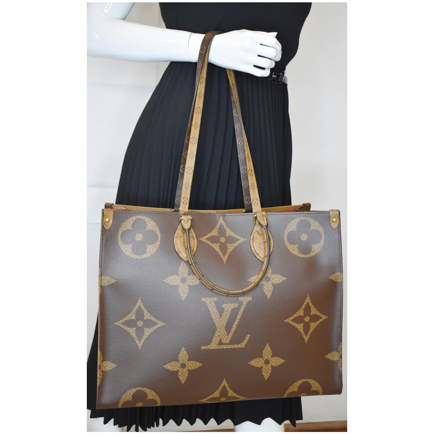 Louis Vuitton Reverse Giant Monogram Canvas Onthego GM Handbag