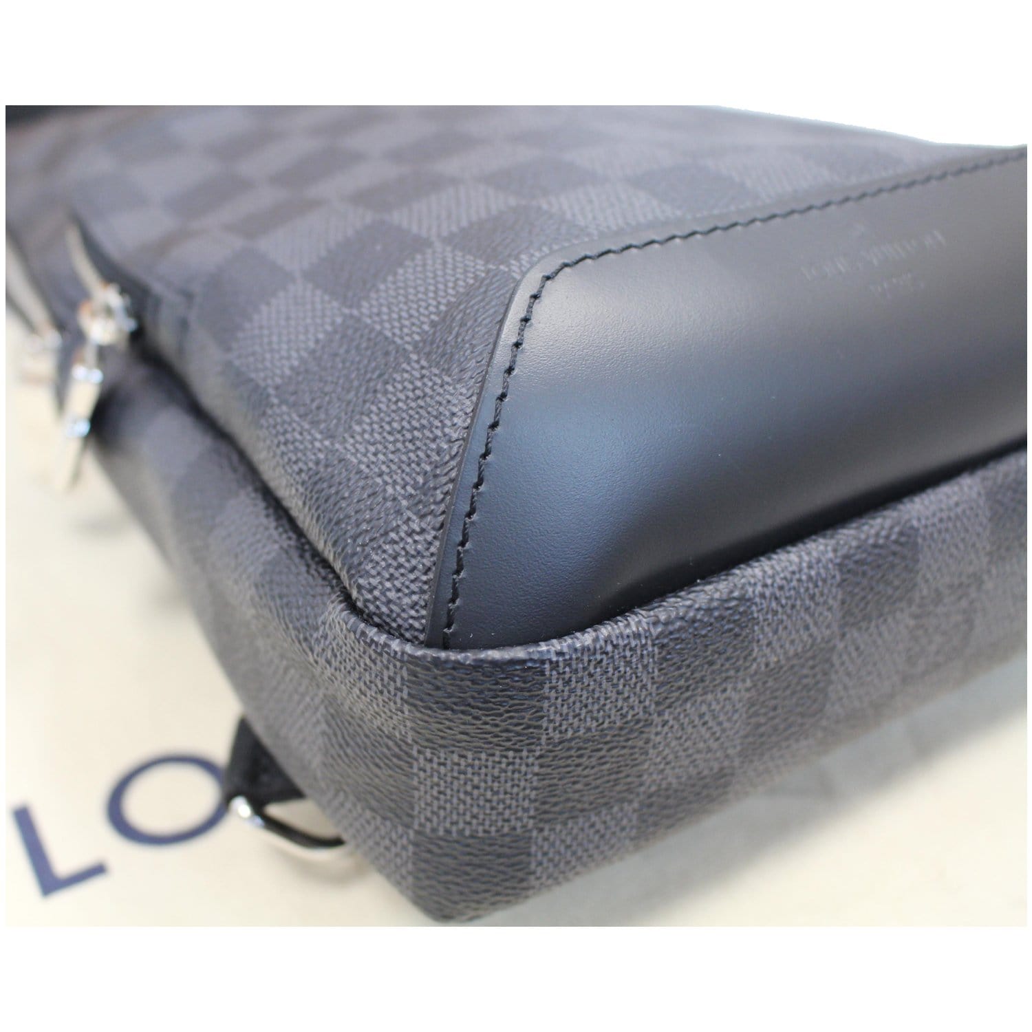 Louis Vuitton Damier Graphite Avenue Sling Bag (SHF-7drw4x) – LuxeDH