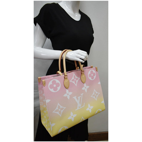 LOUIS VUITTON Pool Onthego GM Monogram Shoulder Bag Pink