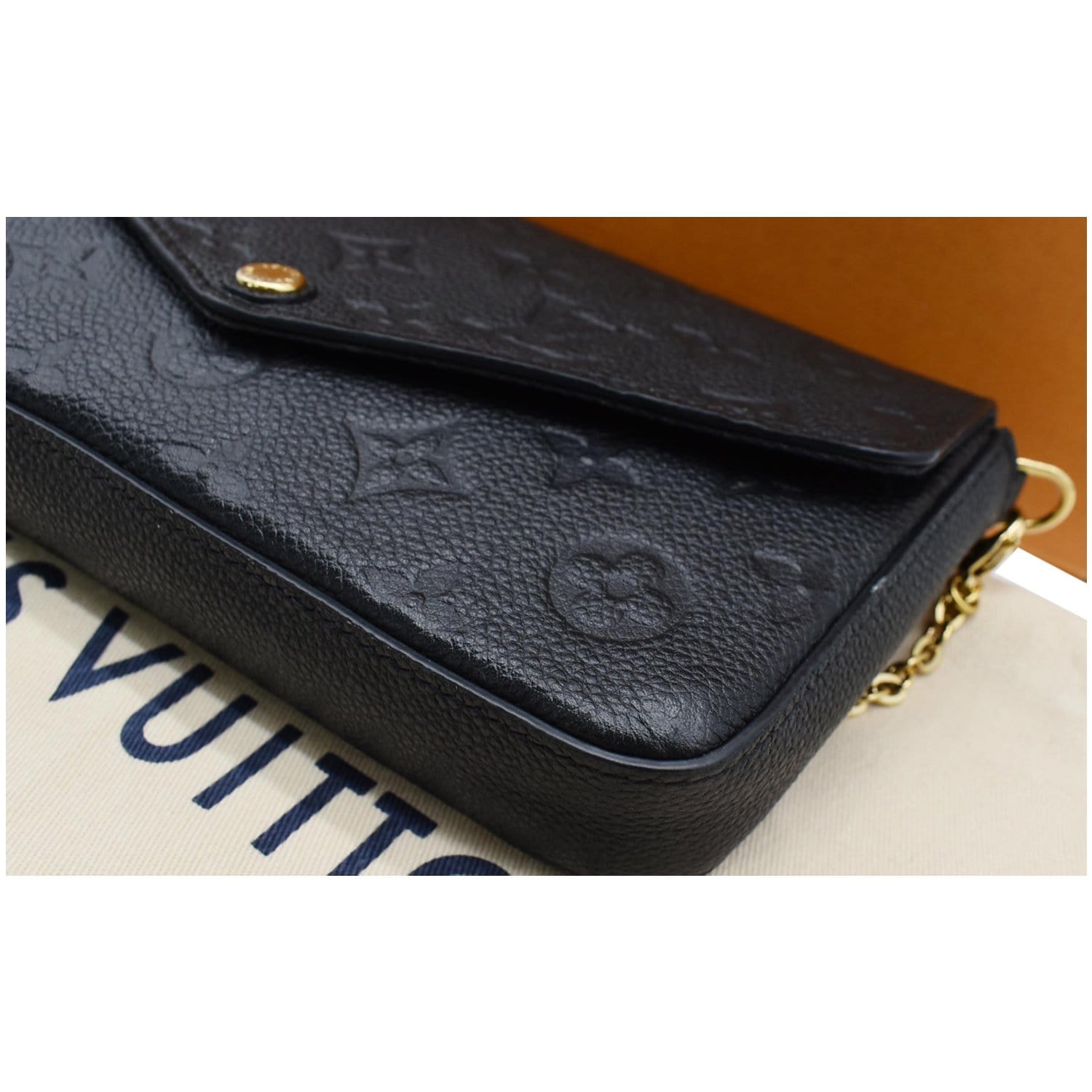 Louis Vuitton Pochette Felicie Zippered Insert Monogram Empreinte Noir in  Calfskin with Gold-tone - US