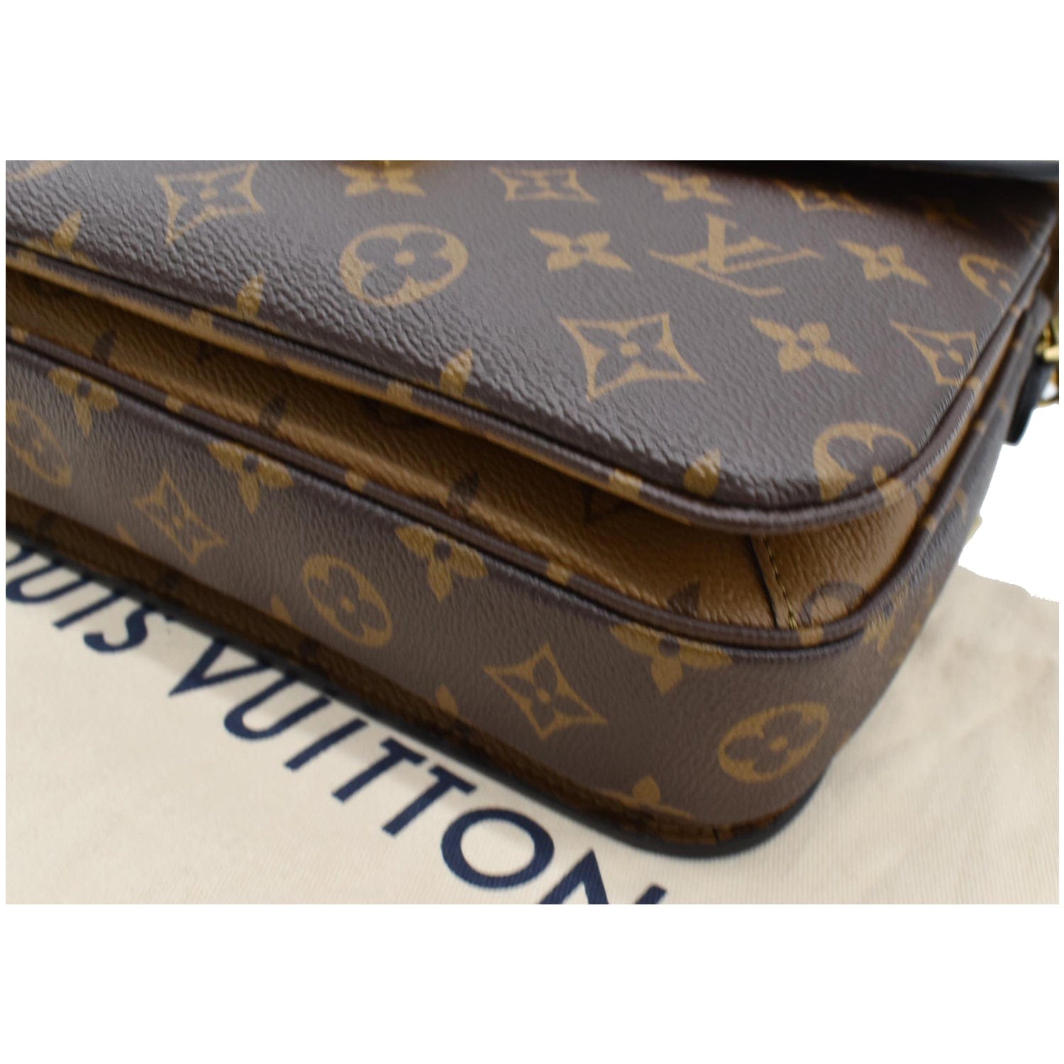 Metis cloth crossbody bag Louis Vuitton Brown in Cloth - 27454767