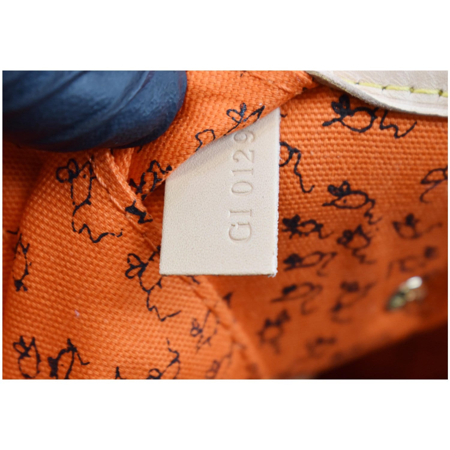 LOUIS VUITTON Neverfull Catogram MM Canvas Tote Bag Orange - ShinShops -  Throwback Thursday: Celebs and Their Louis Vuitton Speedy Bags